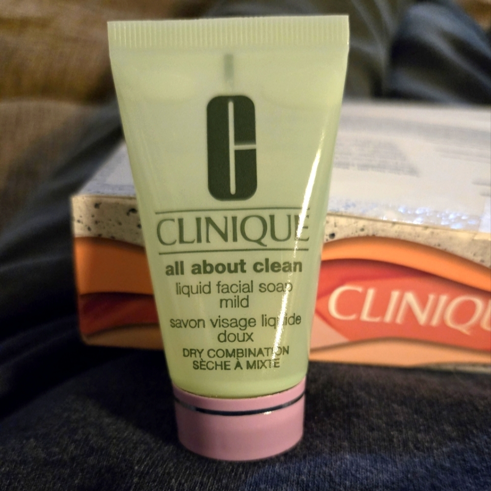 CLINIQUE ALL ABOUT CLEAN FACIAL CLEANSER
